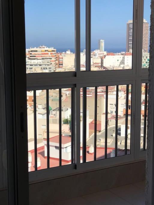 Apartamento Aitana.Esta A 2 Km De La Playa Andando Apartman Alicante Kültér fotó